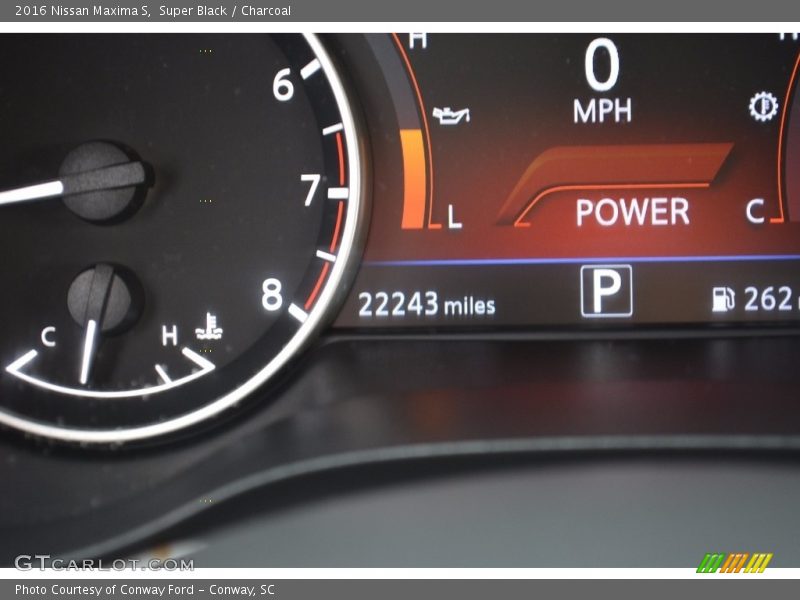Super Black / Charcoal 2016 Nissan Maxima S