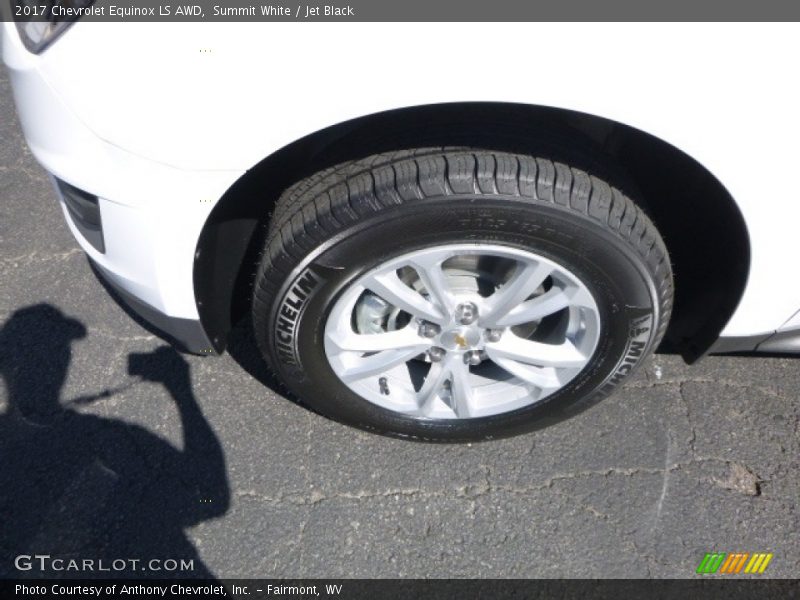 Summit White / Jet Black 2017 Chevrolet Equinox LS AWD