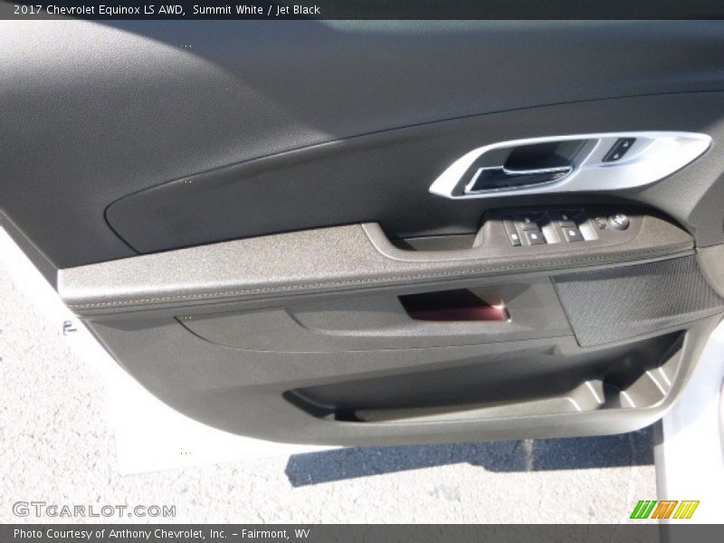 Summit White / Jet Black 2017 Chevrolet Equinox LS AWD