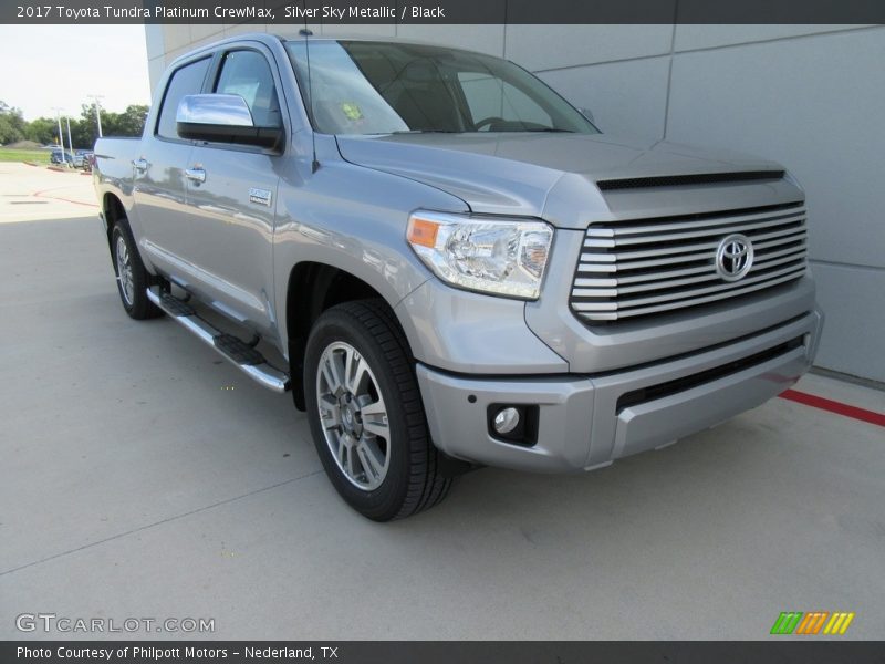 Front 3/4 View of 2017 Tundra Platinum CrewMax