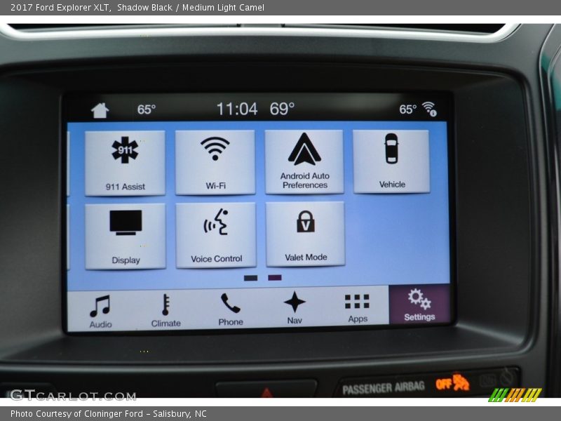 Shadow Black / Medium Light Camel 2017 Ford Explorer XLT