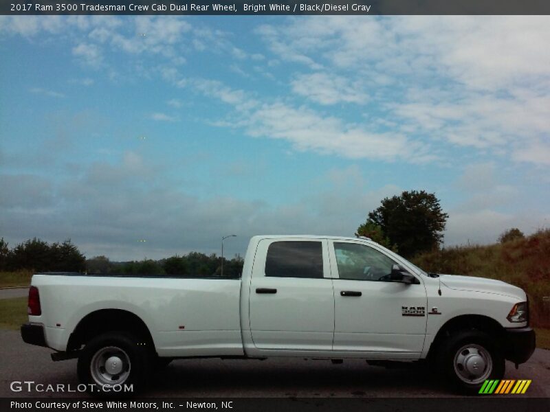 Bright White / Black/Diesel Gray 2017 Ram 3500 Tradesman Crew Cab Dual Rear Wheel