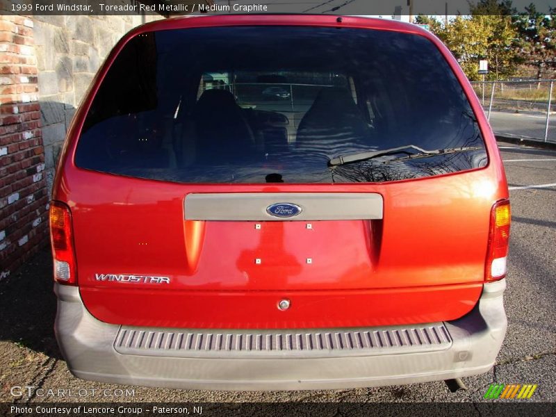 Toreador Red Metallic / Medium Graphite 1999 Ford Windstar
