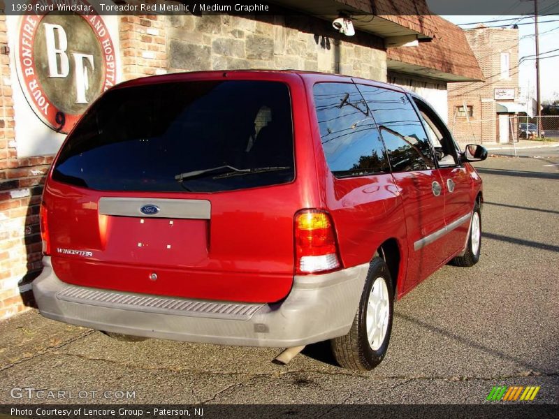 Toreador Red Metallic / Medium Graphite 1999 Ford Windstar