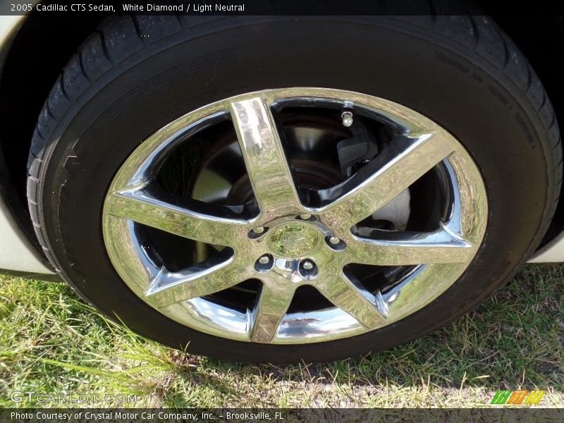 White Diamond / Light Neutral 2005 Cadillac CTS Sedan