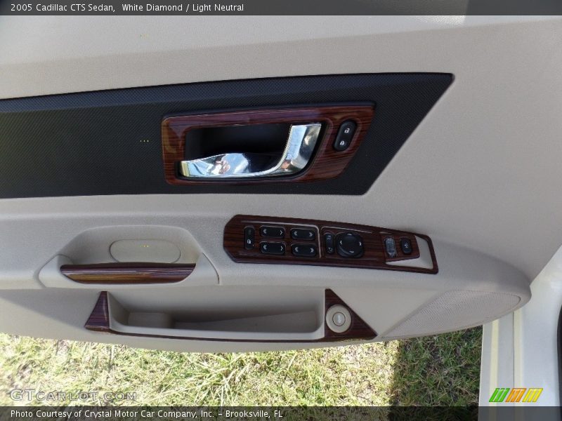 White Diamond / Light Neutral 2005 Cadillac CTS Sedan