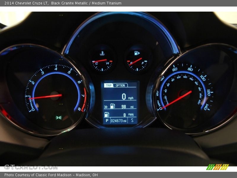 Black Granite Metallic / Medium Titanium 2014 Chevrolet Cruze LT