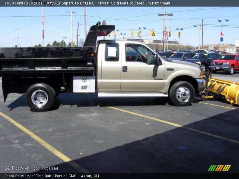 Harvest Gold Metallic / Medium Parchment 2000 Ford F350 Super Duty XLT SuperCab Chassis