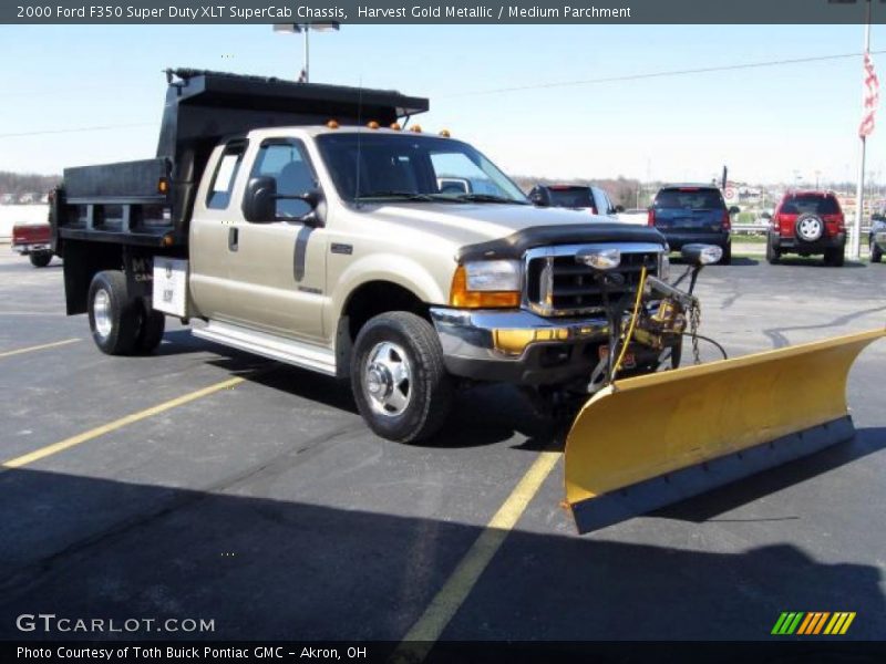 Harvest Gold Metallic / Medium Parchment 2000 Ford F350 Super Duty XLT SuperCab Chassis