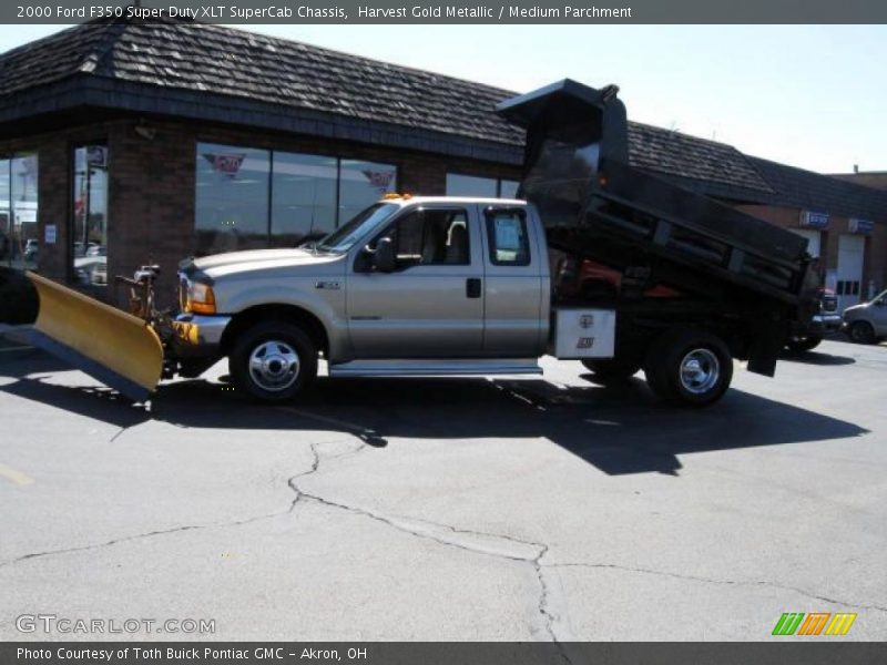 Harvest Gold Metallic / Medium Parchment 2000 Ford F350 Super Duty XLT SuperCab Chassis