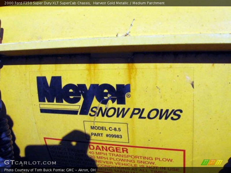 Harvest Gold Metallic / Medium Parchment 2000 Ford F350 Super Duty XLT SuperCab Chassis