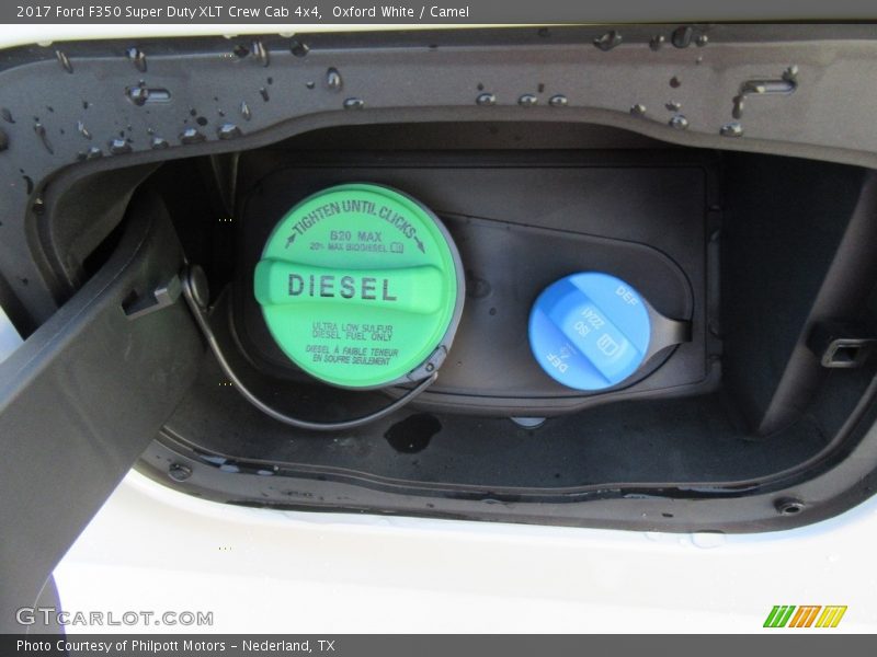 Oxford White / Camel 2017 Ford F350 Super Duty XLT Crew Cab 4x4