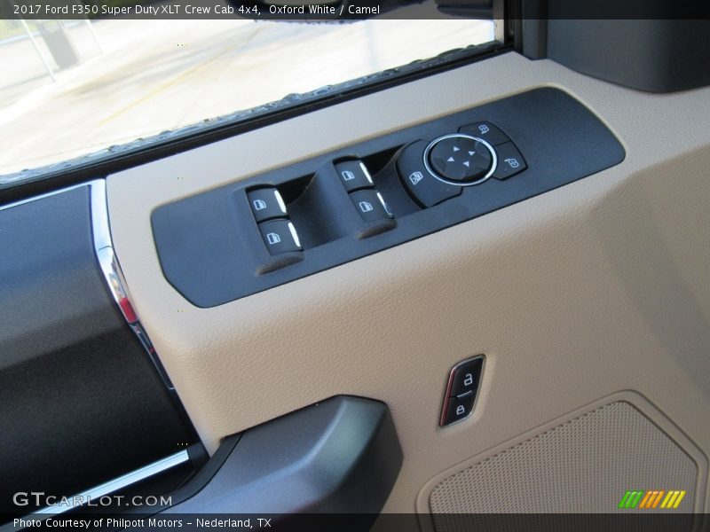Controls of 2017 F350 Super Duty XLT Crew Cab 4x4