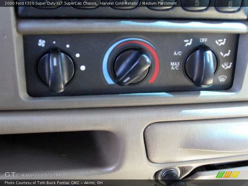 Harvest Gold Metallic / Medium Parchment 2000 Ford F350 Super Duty XLT SuperCab Chassis