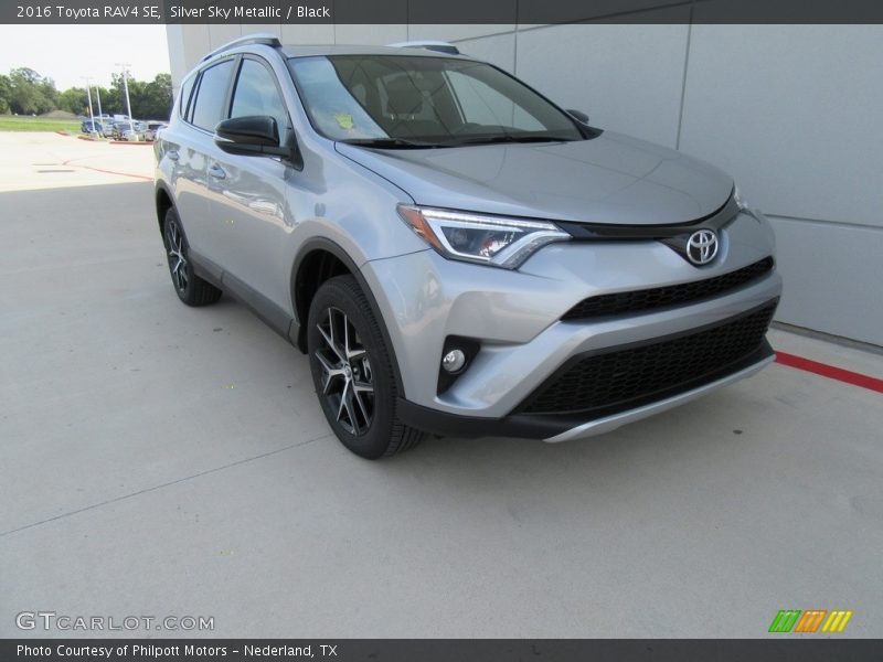 Silver Sky Metallic / Black 2016 Toyota RAV4 SE