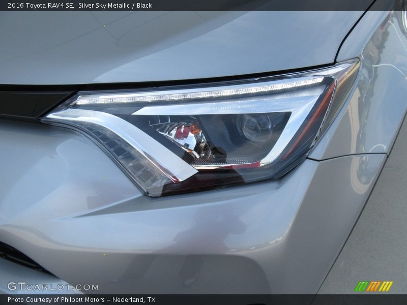 Silver Sky Metallic / Black 2016 Toyota RAV4 SE