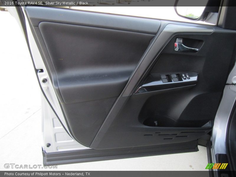 Silver Sky Metallic / Black 2016 Toyota RAV4 SE