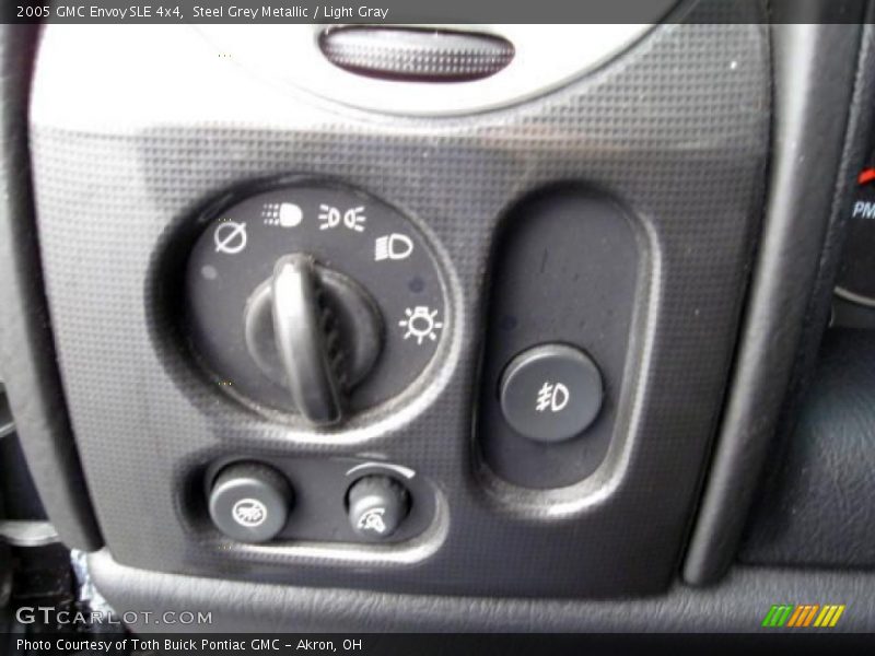Steel Grey Metallic / Light Gray 2005 GMC Envoy SLE 4x4