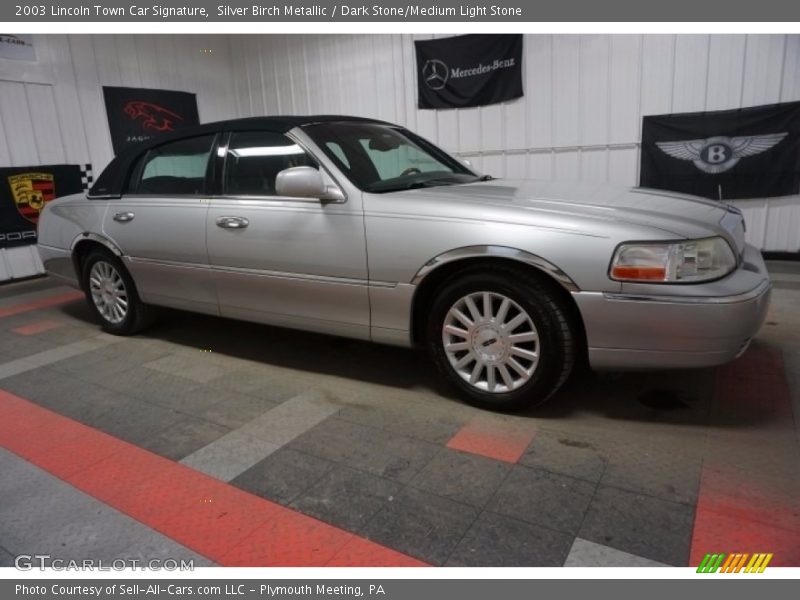 Silver Birch Metallic / Dark Stone/Medium Light Stone 2003 Lincoln Town Car Signature