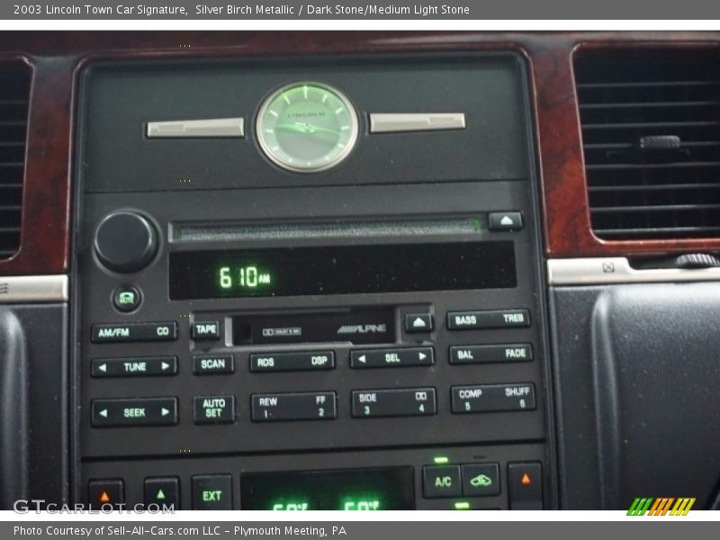 Silver Birch Metallic / Dark Stone/Medium Light Stone 2003 Lincoln Town Car Signature