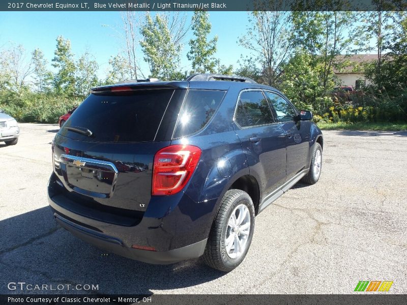 Blue Velvet Metallic / Light Titanium/Jet Black 2017 Chevrolet Equinox LT
