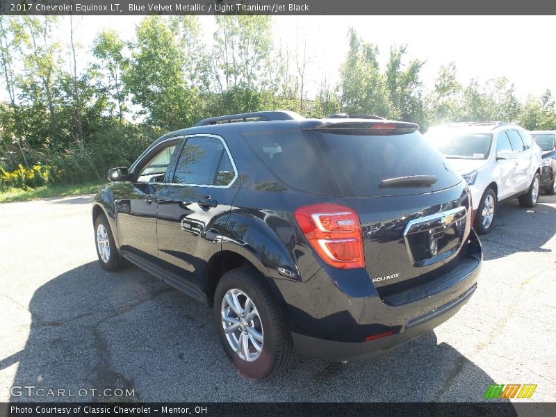 Blue Velvet Metallic / Light Titanium/Jet Black 2017 Chevrolet Equinox LT