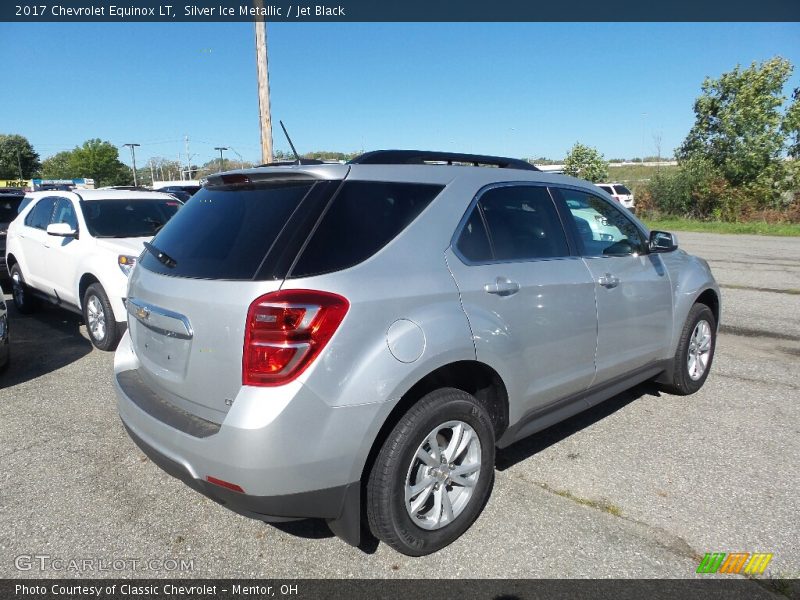 Silver Ice Metallic / Jet Black 2017 Chevrolet Equinox LT