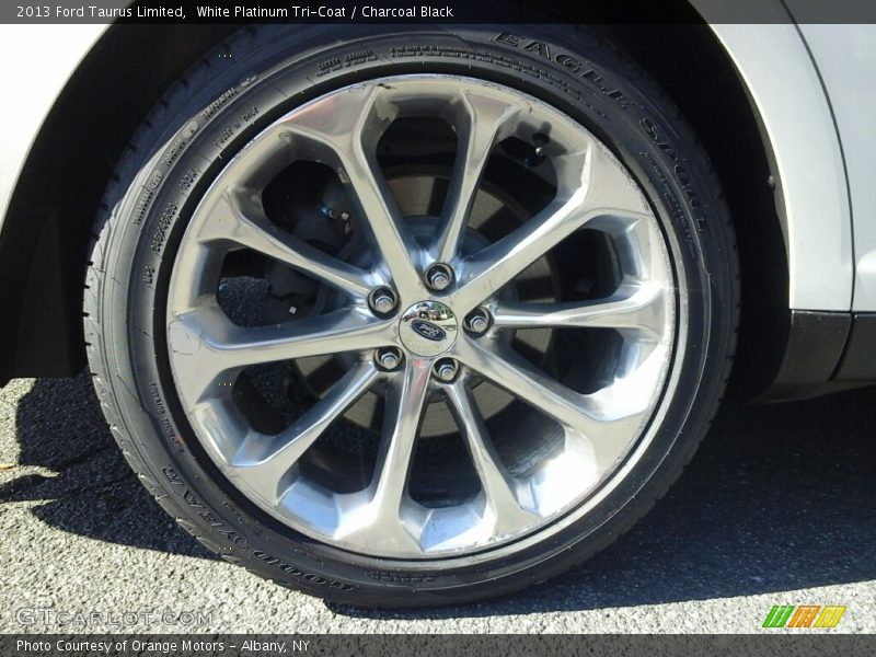 White Platinum Tri-Coat / Charcoal Black 2013 Ford Taurus Limited
