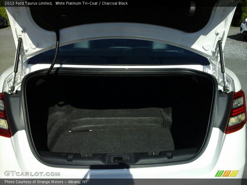 White Platinum Tri-Coat / Charcoal Black 2013 Ford Taurus Limited