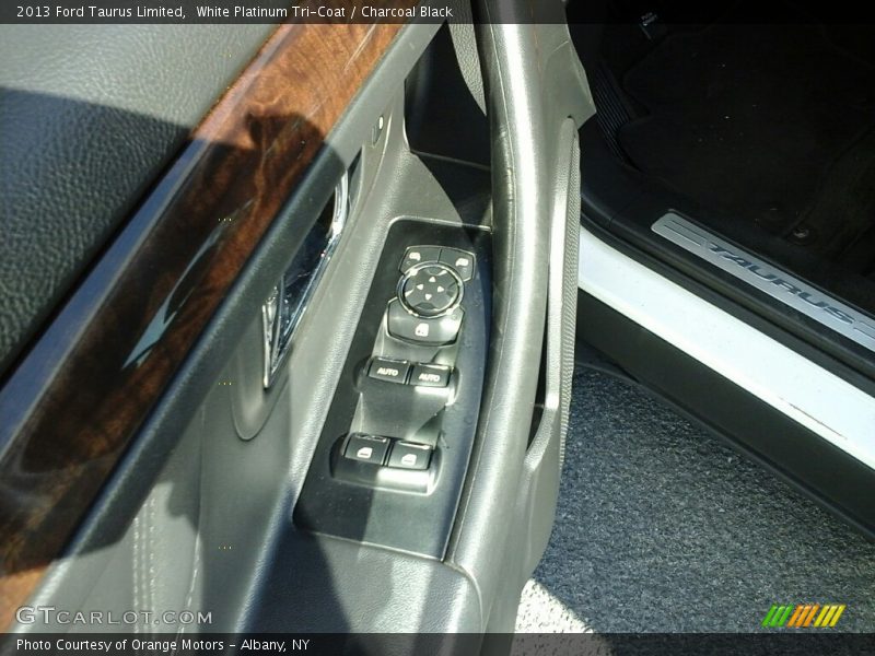 White Platinum Tri-Coat / Charcoal Black 2013 Ford Taurus Limited
