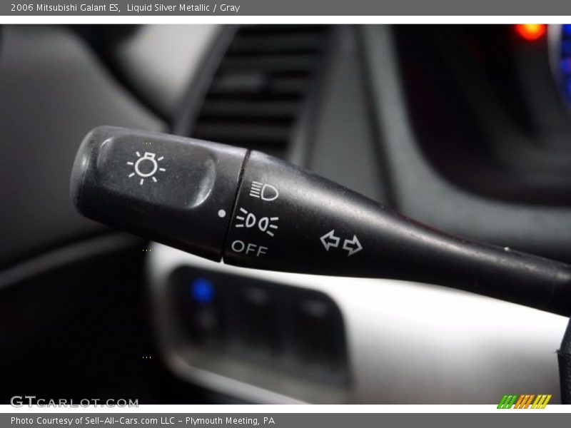 Liquid Silver Metallic / Gray 2006 Mitsubishi Galant ES