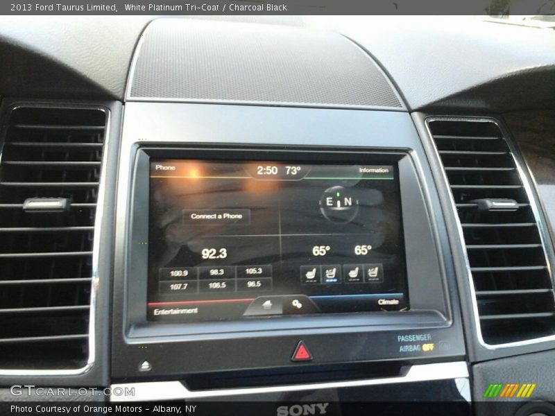 White Platinum Tri-Coat / Charcoal Black 2013 Ford Taurus Limited