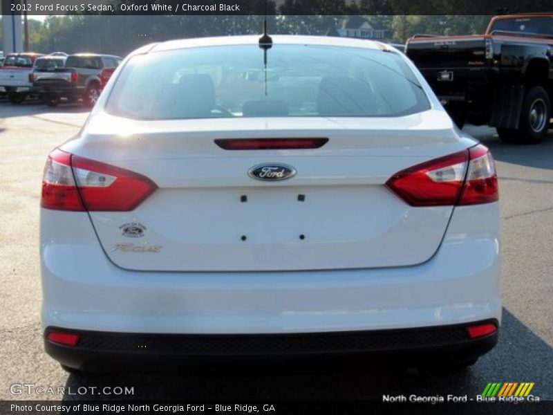 Oxford White / Charcoal Black 2012 Ford Focus S Sedan