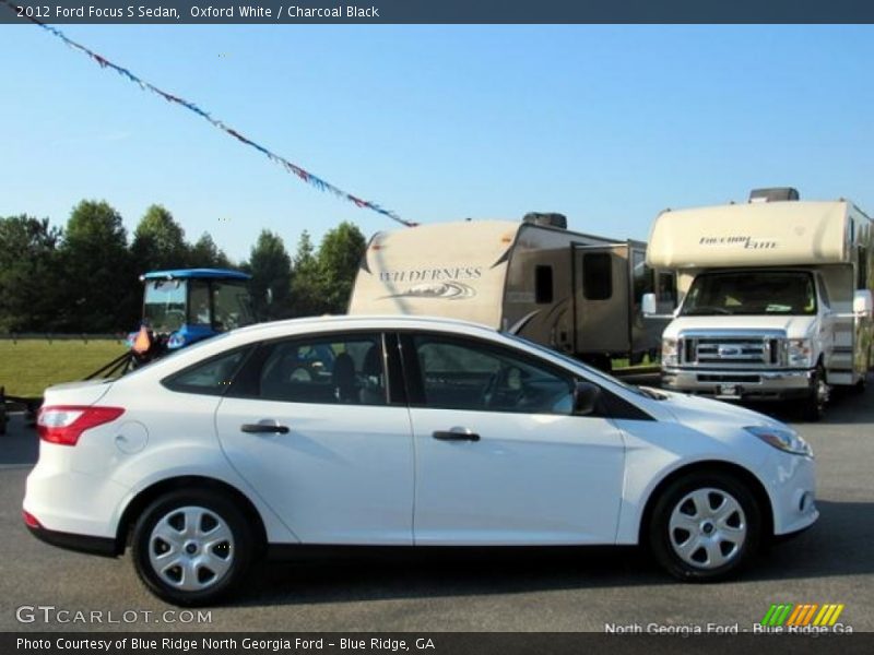 Oxford White / Charcoal Black 2012 Ford Focus S Sedan