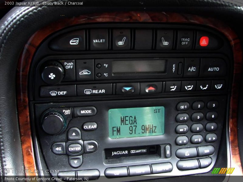 Ebony Black / Charcoal 2003 Jaguar XJ XJ8