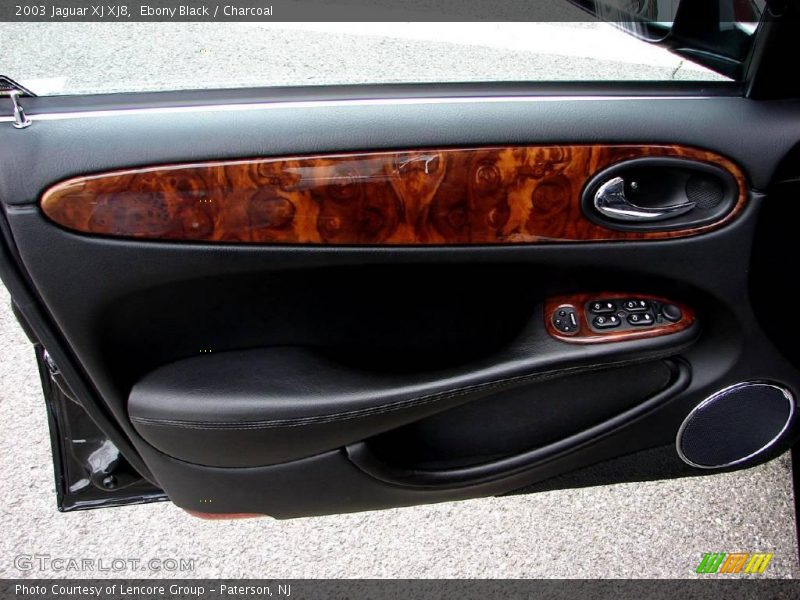 Ebony Black / Charcoal 2003 Jaguar XJ XJ8