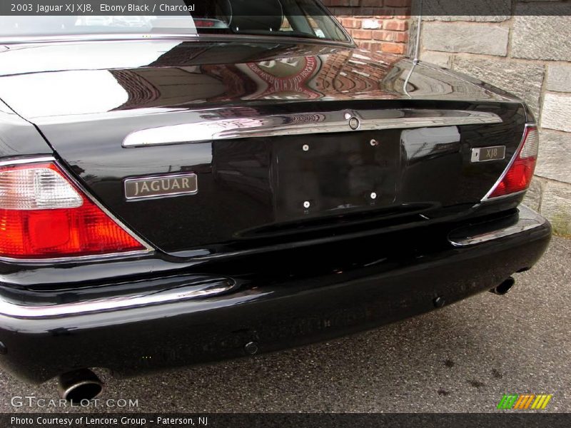 Ebony Black / Charcoal 2003 Jaguar XJ XJ8