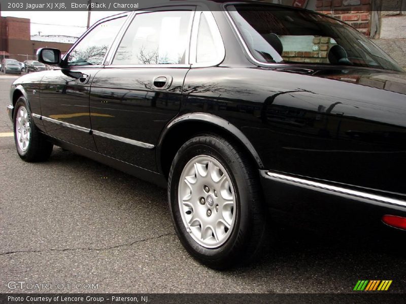 Ebony Black / Charcoal 2003 Jaguar XJ XJ8