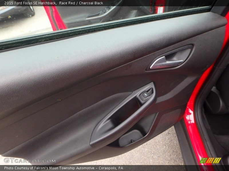 Race Red / Charcoal Black 2015 Ford Focus SE Hatchback
