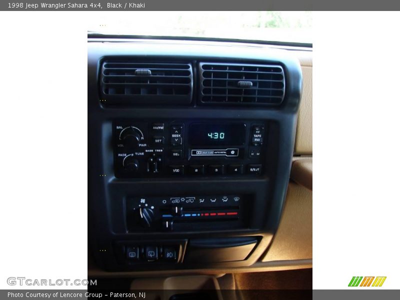 Black / Khaki 1998 Jeep Wrangler Sahara 4x4