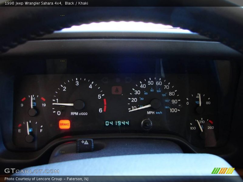 Black / Khaki 1998 Jeep Wrangler Sahara 4x4
