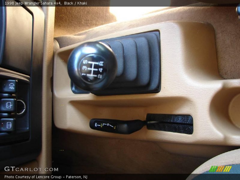 Black / Khaki 1998 Jeep Wrangler Sahara 4x4