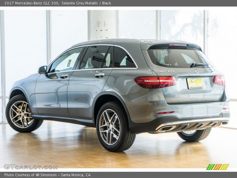 Selenite Grey Metallic / Black 2017 Mercedes-Benz GLC 300