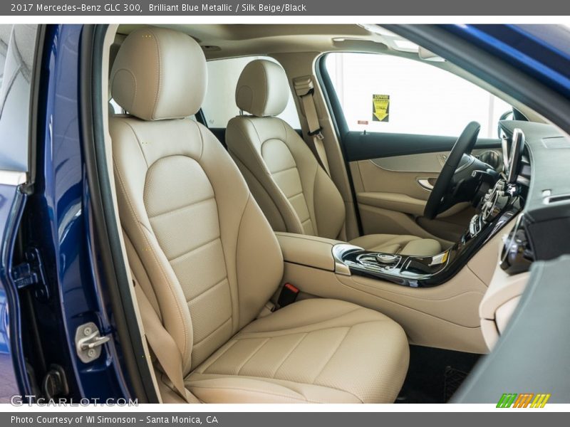Brilliant Blue Metallic / Silk Beige/Black 2017 Mercedes-Benz GLC 300