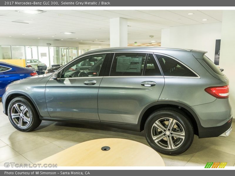 Selenite Grey Metallic / Black 2017 Mercedes-Benz GLC 300