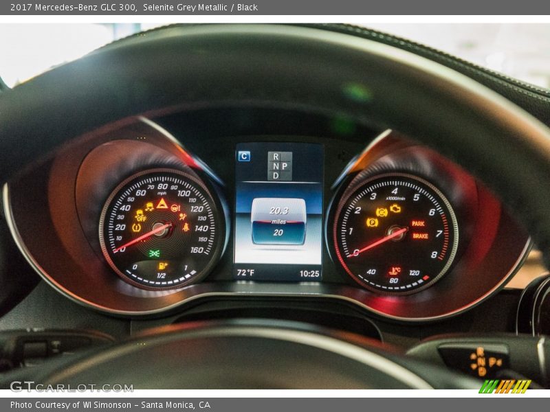 Selenite Grey Metallic / Black 2017 Mercedes-Benz GLC 300