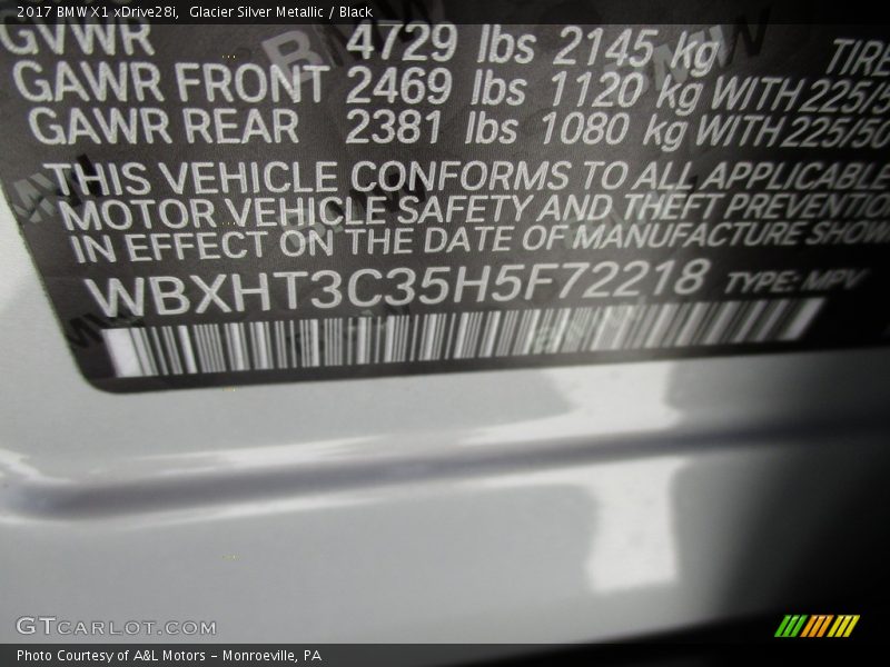 Glacier Silver Metallic / Black 2017 BMW X1 xDrive28i