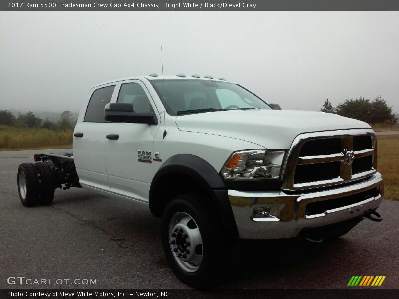 Front 3/4 View of 2017 5500 Tradesman Crew Cab 4x4 Chassis