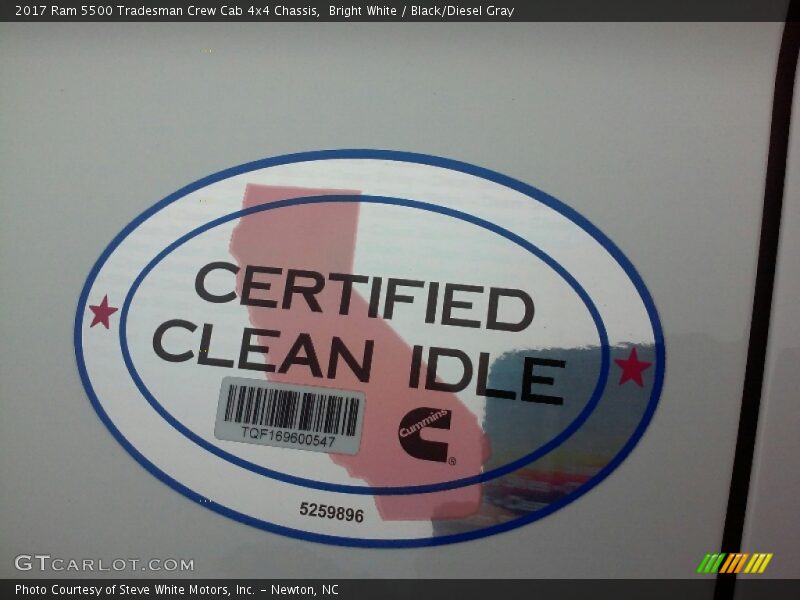  2017 5500 Tradesman Crew Cab 4x4 Chassis Logo