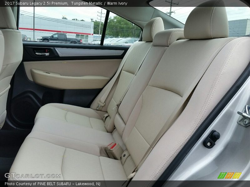 Tungsten Metallic / Warm Ivory 2017 Subaru Legacy 2.5i Premium